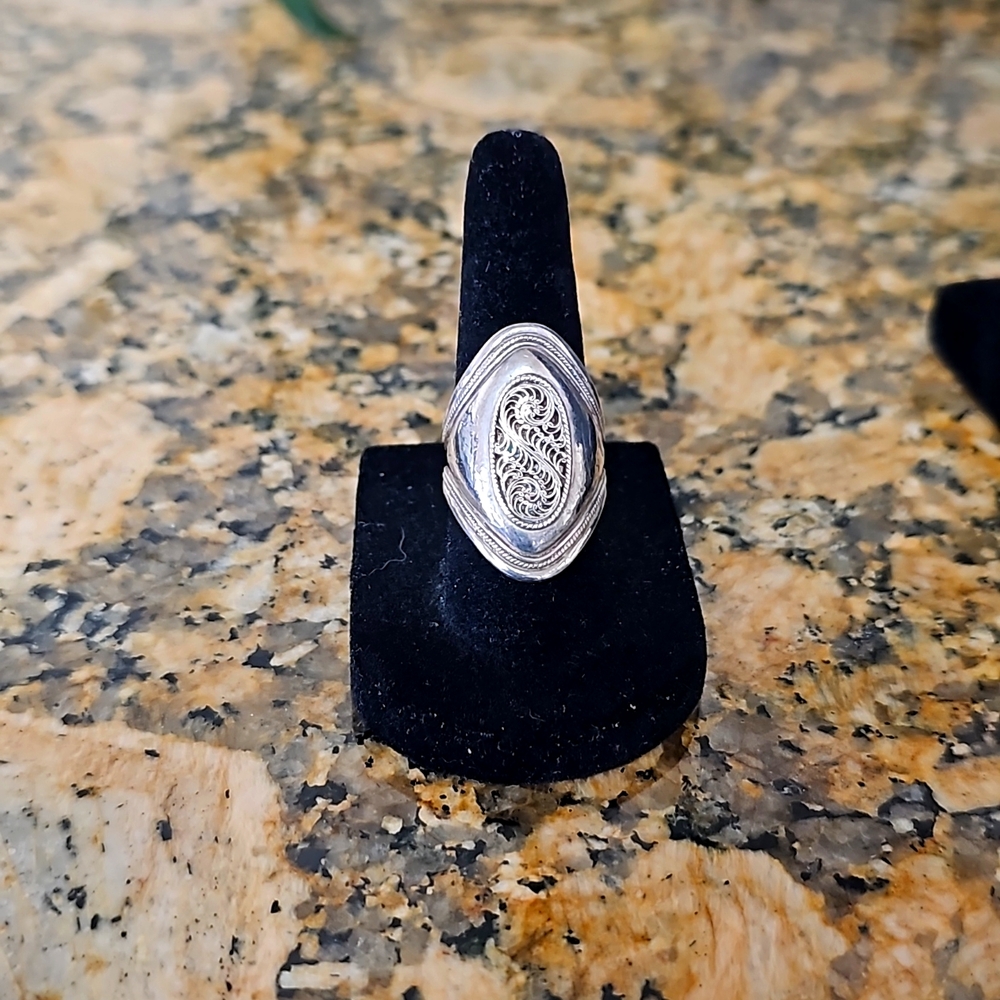 Antique sterling silver filigree ring